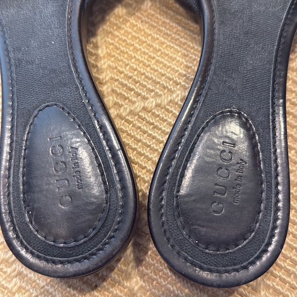 Gucci slide sandals size 8 - Picture 4 of 11